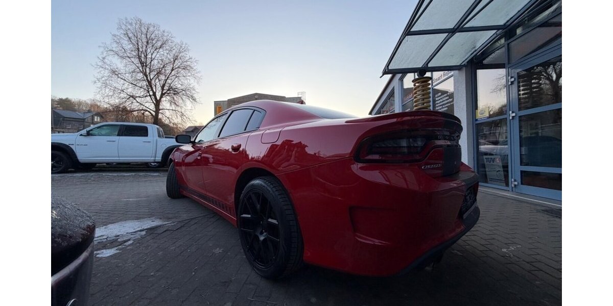 Dodge Charger 5.7 V8 HEMI R/T SRT 107.700 km 24.999 &euro; Rudolstadt 07407