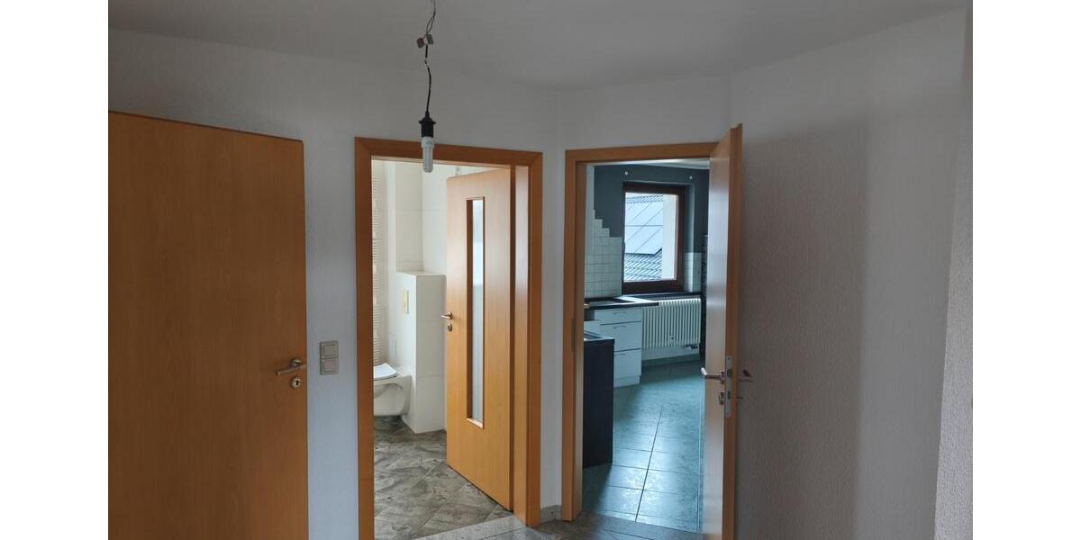 Etagenwohnung Jena Burgau - 2 Zimmer, 77 m&sup2;, 766&euro; | Angebot:26021512
