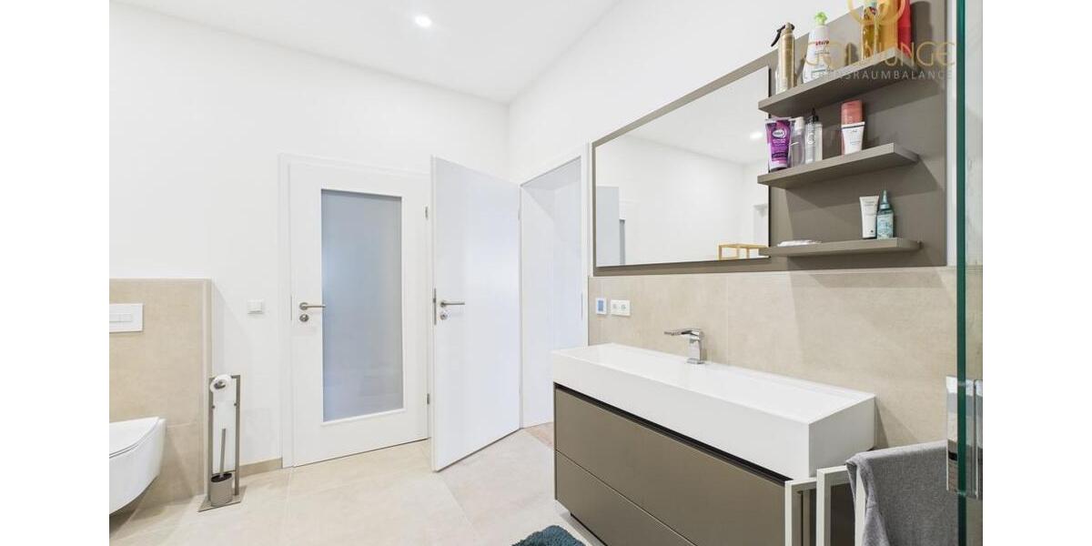 Erdgeschoßwohnung Rudolstadt - 6 Zimmer, 102 m&sup2;, 1.200&euro; | Angebot:25962781