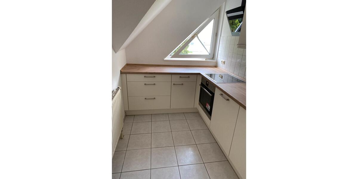 Dachgeschoßwohnung Apolda - 2 Zimmer, 63 m&sup2;, 515&euro; | Angebot:25906021