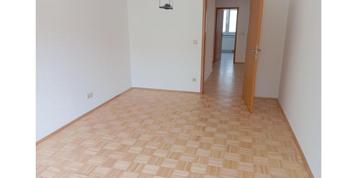 Etagenwohnung Erfurt - 2 Zimmer, 100 m&sup2;, 1.200&euro; | Angebot:19356337