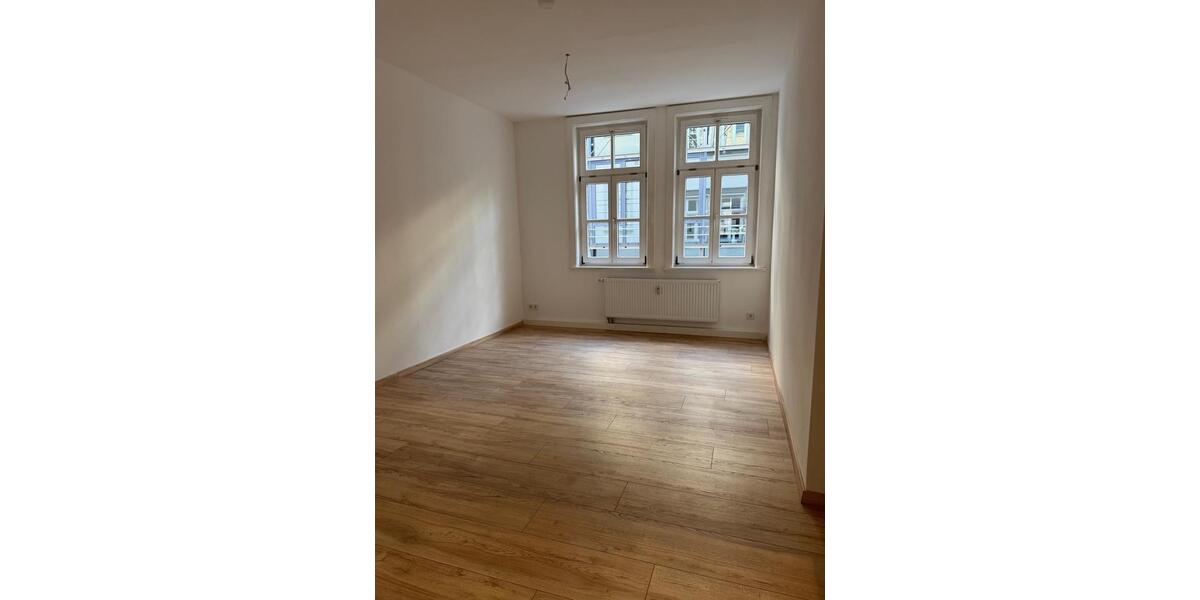 Etagenwohnung Erfurt - 5 Zimmer, 140 m&sup2;, 1.900&euro; | Angebot:26662233