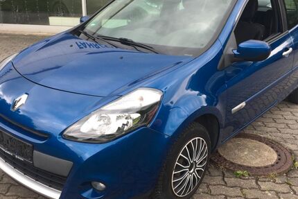Renault Clio 106.000 km 2.900 &euro; Dorndorf/Steudnitz 07774