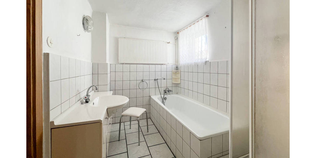 Einfamilienhaus Am Ettersberg / Berlstedt Berlstedt - 5 Zimmer, 118 m&sup2;, 175.000&euro; | Angebot:26127289