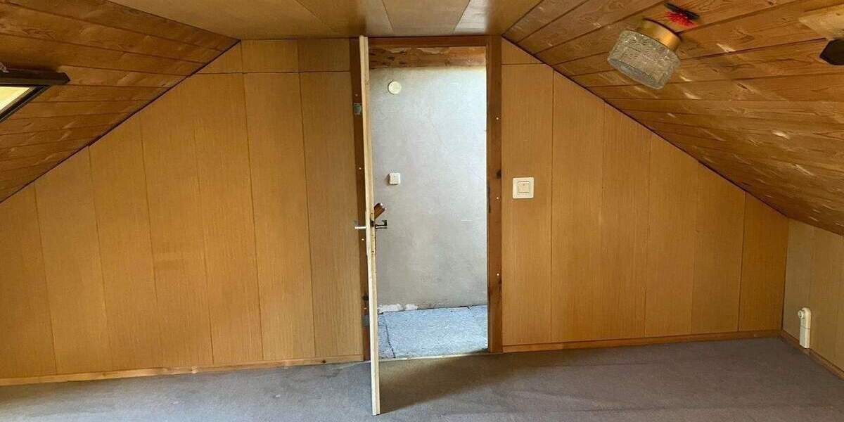 Einfamilienhaus Ilmtal-Weinstraße Weinstraße - 6 Zimmer, 198 m&sup2;, 180.000&euro; | Angebot:26202293