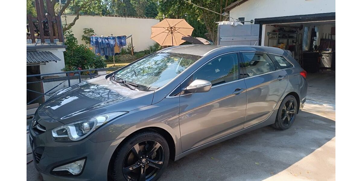 Hyundai i40 239.000 km 4.700 &euro; Apolda 99510