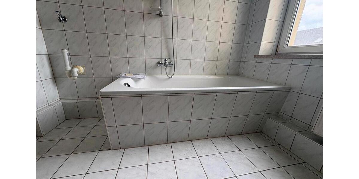 Etagenwohnung Lehesten - 4 Zimmer, 92 m&sup2;, 500&euro; | Angebot:26528411