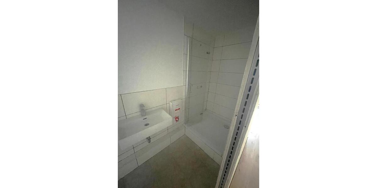 Etagenwohnung Apolda - 1 Zimmer, 65 m&sup2;, 480&euro; | Angebot:25805242