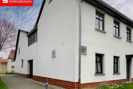 Haus Kölleda - 8 Zimmer, 267 m&sup2;, 279.000&euro; | Angebot:25676937