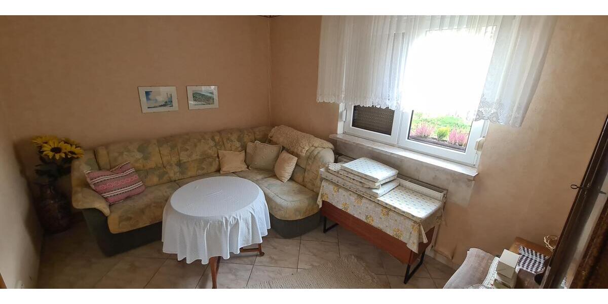 Einfamilienhaus in Alleinlage mit großem Grundstück - Einfamilienhaus Großeutersdorf | Angebot:25174661