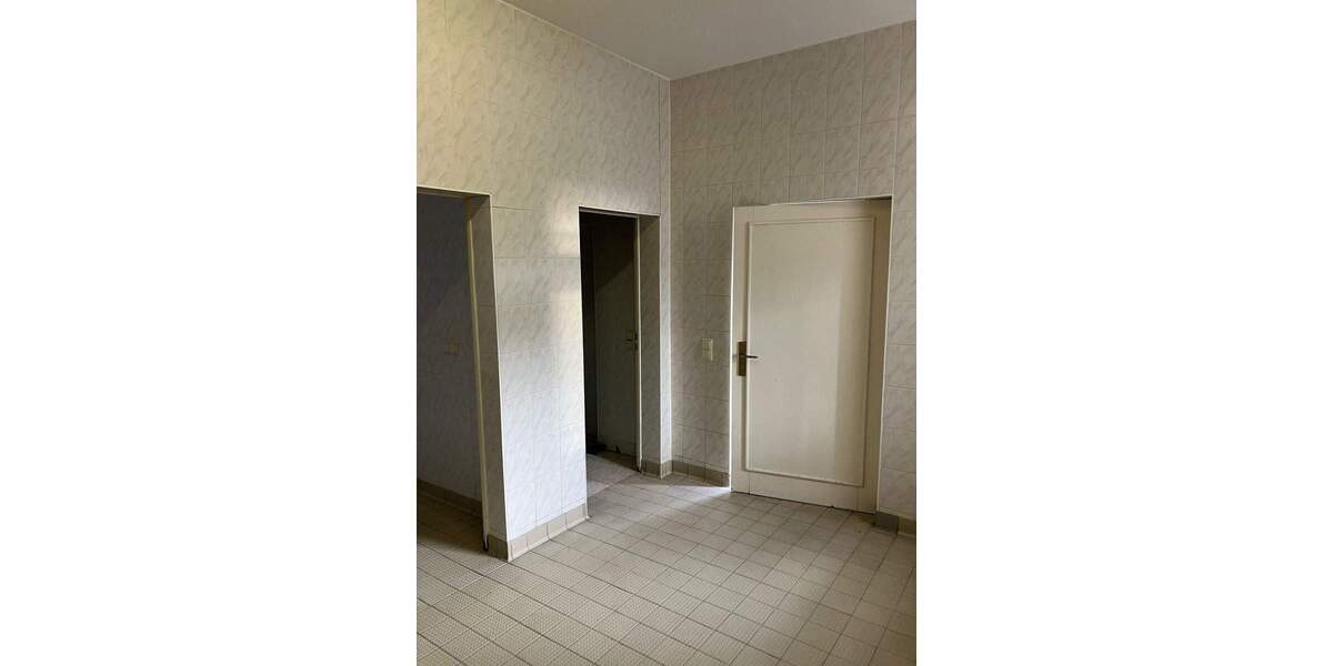 Etagenwohnung Jena Süd - 7 Zimmer, 100 m&sup2;, 260.000&euro; | Angebot:25969358