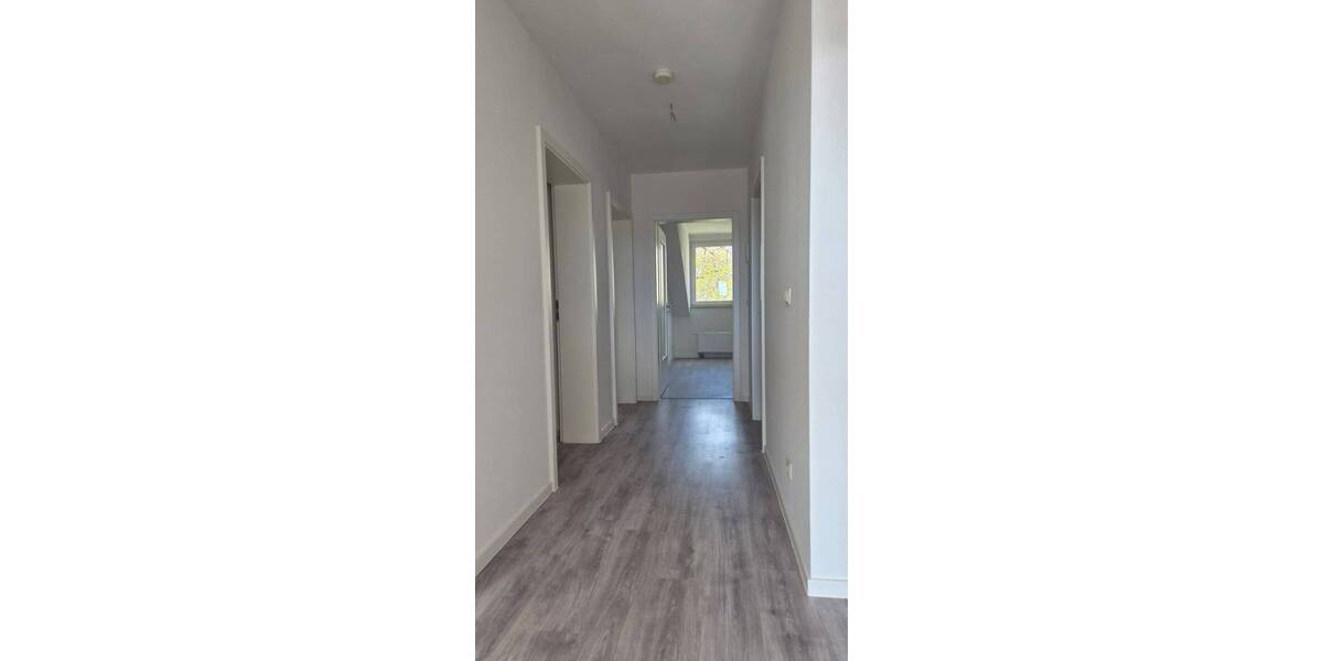 Etagenwohnung Apolda - 3 Zimmer, 92 m&sup2;, 795&euro; | Angebot:26594984