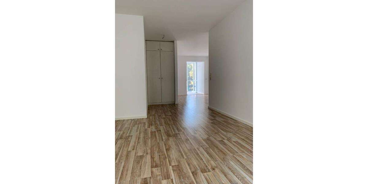 Etagenwohnung Erfurt Johannesvorstadt - 2 Zimmer, 70 m&sup2;, 699&euro; | Angebot:27136849