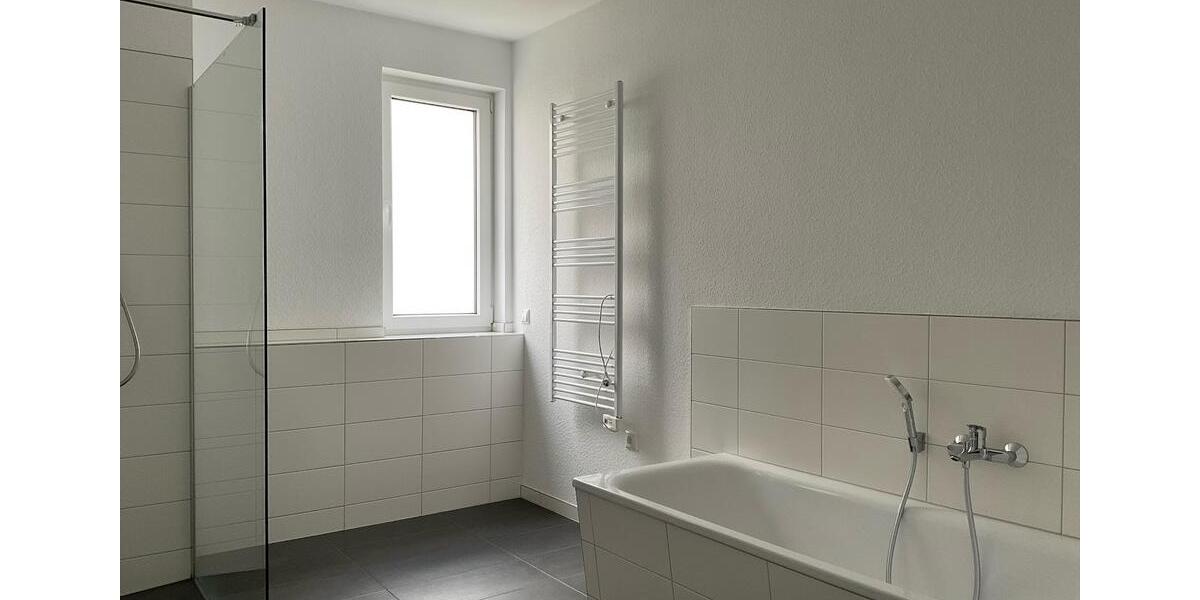 Etagenwohnung Bucha - 3 Zimmer, 90 m&sup2;, 1.109&euro; | Angebot:26007143