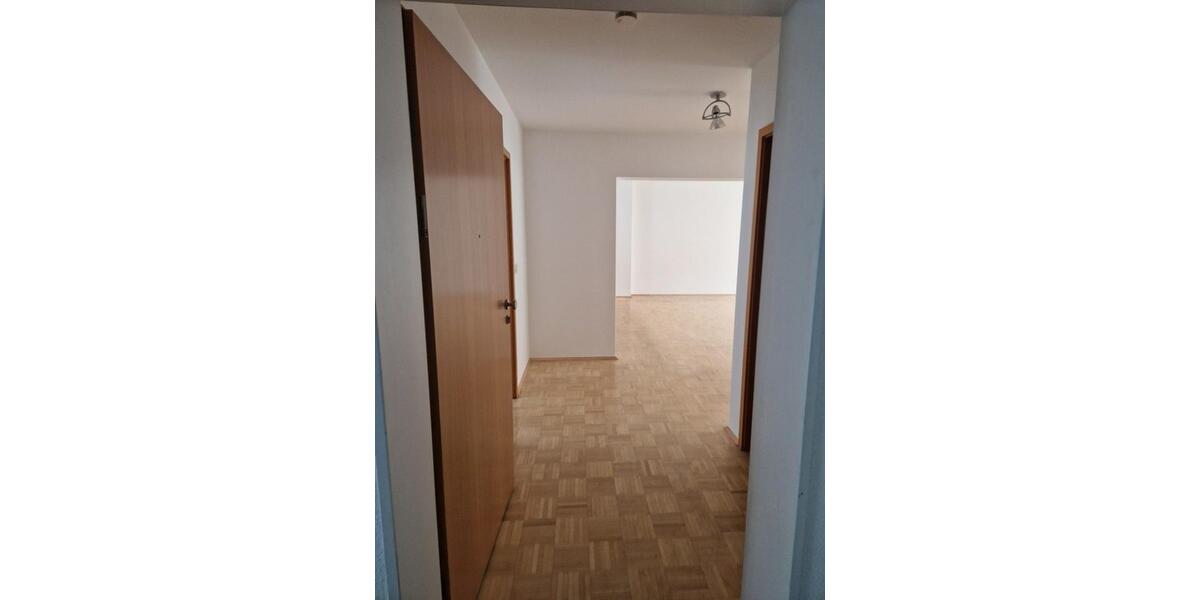 Etagenwohnung Erfurt - 2 Zimmer, 100 m&sup2;, 1.200&euro; | Angebot:19356337