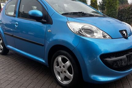 Peugeot 107 88.000 km 2.500 &euro; Erfurt 99085