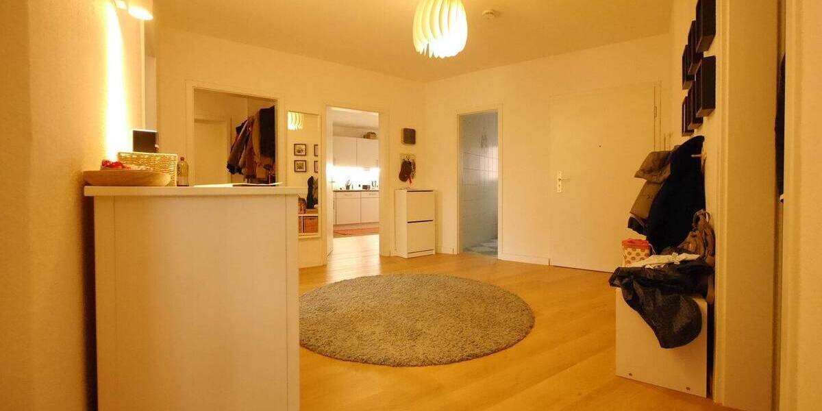 Etagenwohnung Weimar Nordvorstadt - 3 Zimmer, 105 m&sup2;, 875&euro; | Angebot:26582909