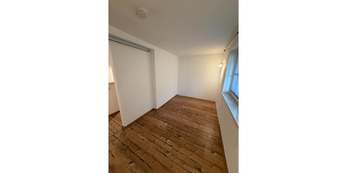 Etagenwohnung Rudolstadt - 2 Zimmer, 70 m&sup2;, 415&euro; | Angebot:26623724