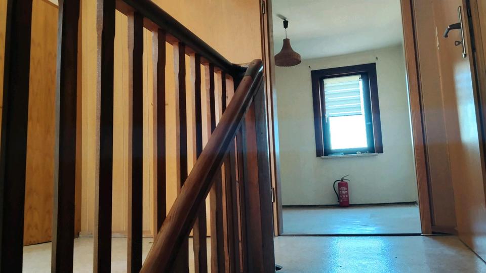 Einfamilienhaus Am Ettersberg - 7 Zimmer, 110 m&sup2;, 140.000&euro; | Angebot:27071067