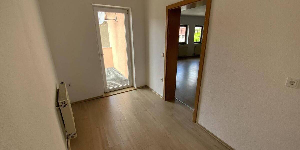 Einfamilienhaus Buttstädt - 4 Zimmer, 264 m&sup2;, 275.000&euro; | Angebot:25815816
