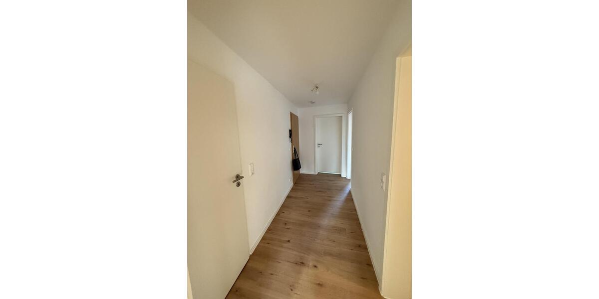 Dachgeschoßwohnung Kahla - 2.5 Zimmer, 68 m&sup2;, 650&euro; | Angebot:26475200