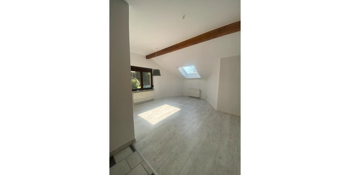 Dachgeschoßwohnung Bucha - 2 Zimmer, 60 m&sup2;, 600&euro; | Angebot:26014947