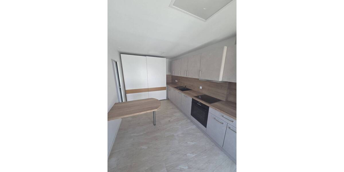 Etagenwohnung Erfurt Brühlervorstadt - 2 Zimmer, 76 m&sup2;, 1.170&euro; | Angebot:26643512