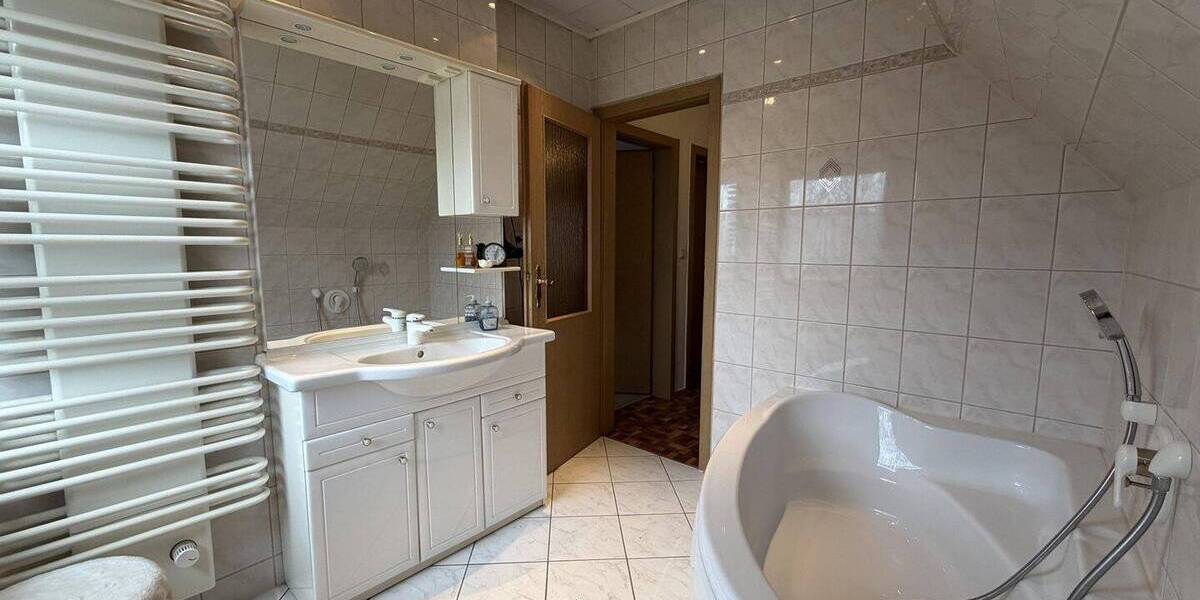 Einfamilienhaus Buttstädt - 5 Zimmer, 120 m&sup2;, 167.000&euro; | Angebot:25938525