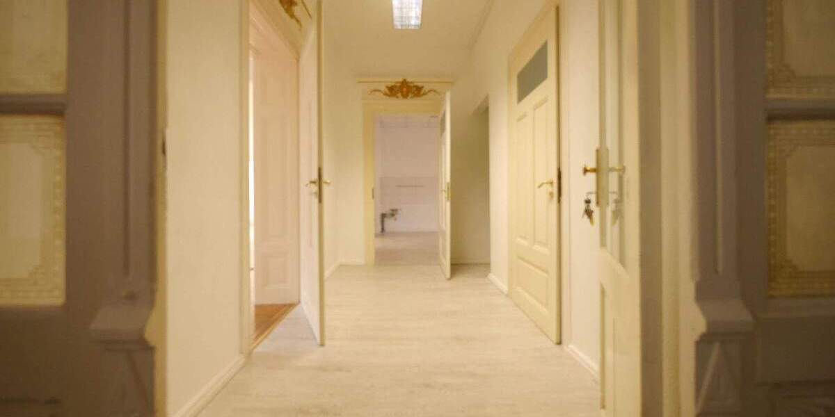 Etagenwohnung Erfurt Altstadt - 3 Zimmer, 134 m&sup2;, 975&euro; | Angebot:26153992