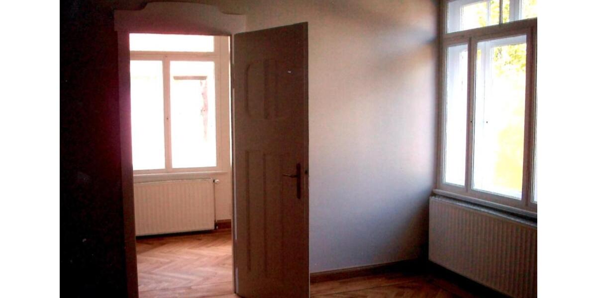 Etagenwohnung Weimar - 4 Zimmer, 142 m&sup2;, 1.400&euro; | Angebot:26490552