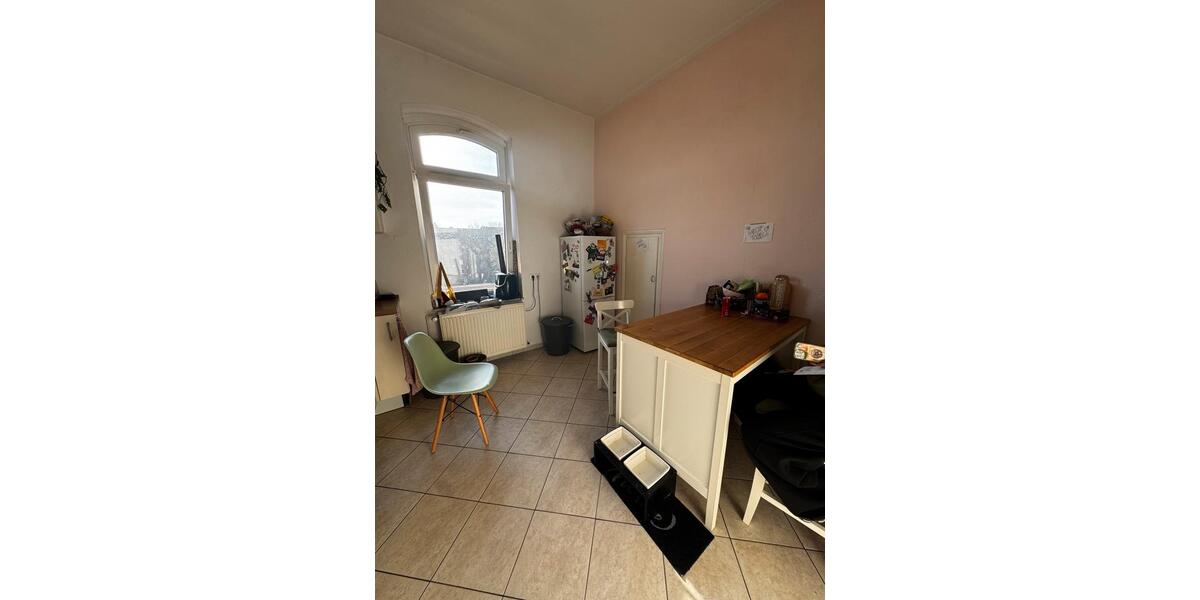 Etagenwohnung Erfurt - 5 Zimmer, 125 m&sup2;, 1.600&euro; | Angebot:26286387