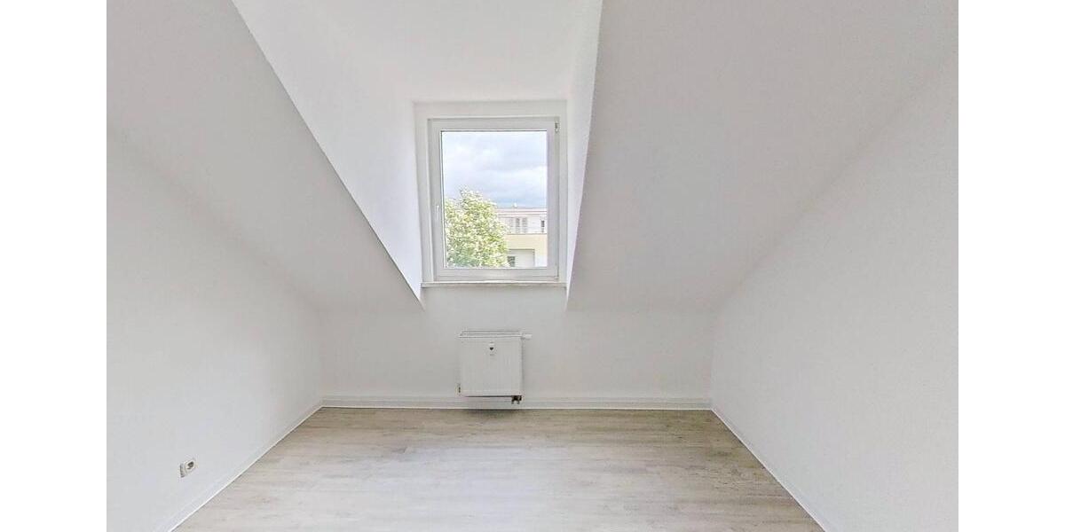 Dachgeschoßwohnung Erfurt Johannesplatz - 3 Zimmer, 72 m&sup2;, 648&euro; | Angebot:26647239