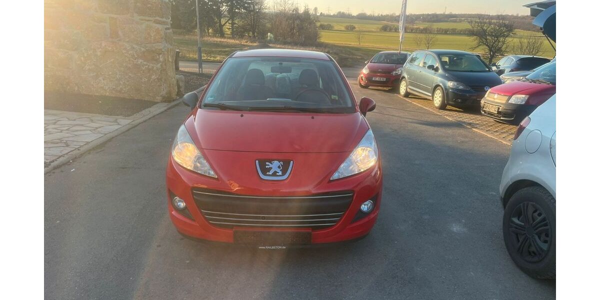 Peugeot 207 186.000 km 800 &euro; Vollersroda 99438