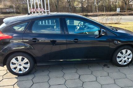Ford Focus 164.000 km 5.200 &euro; Erfurt 99099