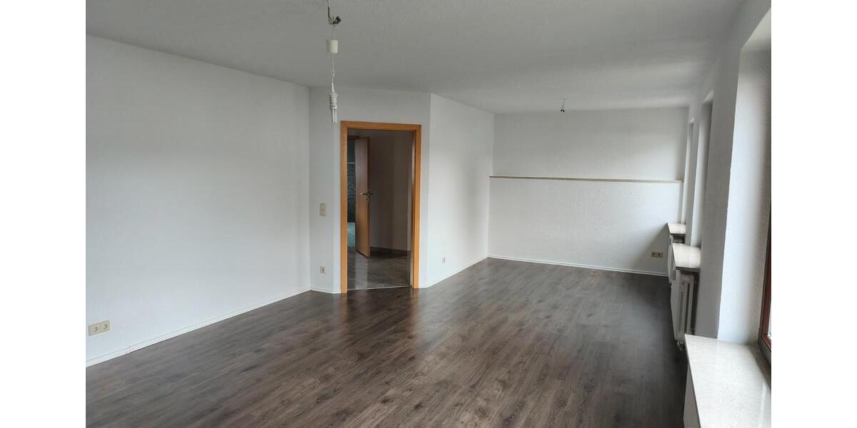 Etagenwohnung Jena Burgau - 2 Zimmer, 77 m&sup2;, 766&euro; | Angebot:26021512