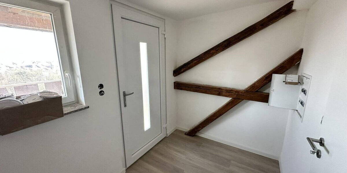 Etagenwohnung Apolda - 3 Zimmer, 79 m&sup2;, 720&euro; | Angebot:26080402