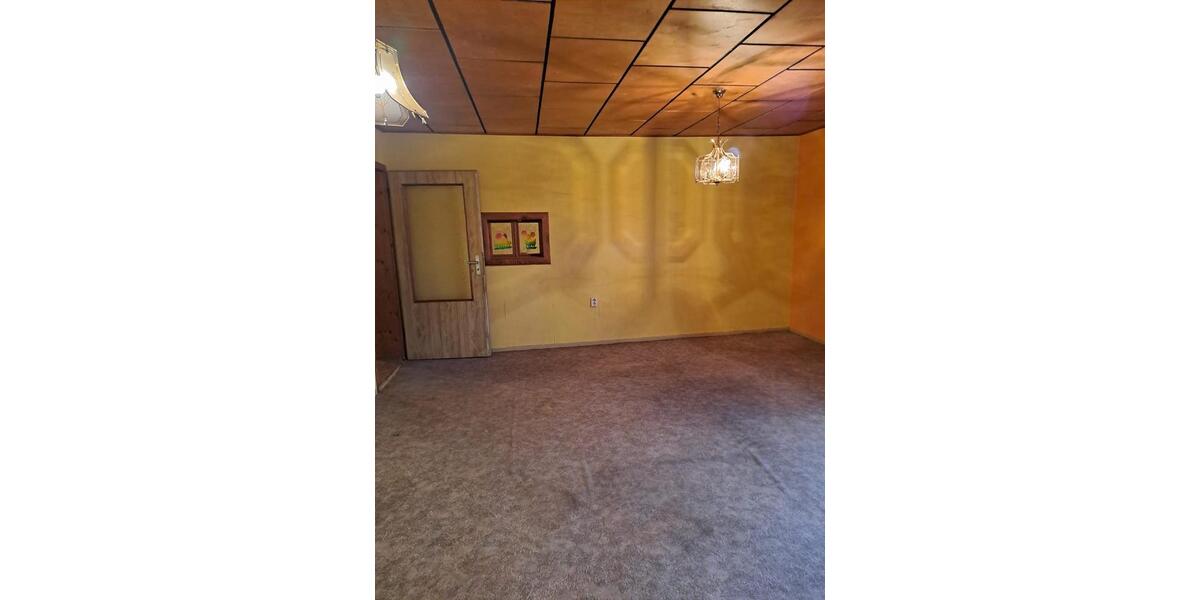 Einfamilienhaus Stadtilm - 7 Zimmer, 120 m&sup2;, 140.000&euro; | Angebot:24533046