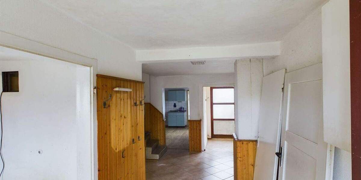 Einfamilienhaus Am Ettersberg Vippachedelhausen - 8 Zimmer, 160 m&sup2;, 75.000&euro; | Angebot:25679315