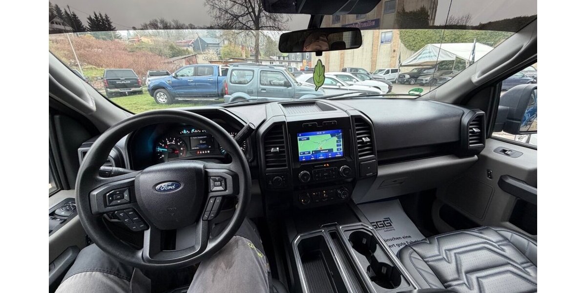 Ford F 150 STX 4+4 LEDER NAVI 20 ZOLL FELGEN 133.800 km 27.500 &euro; Rudolstadt 07407