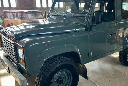 Land Rover Defender 181.000 km 46.888 &euro; Rudolstadt 07407