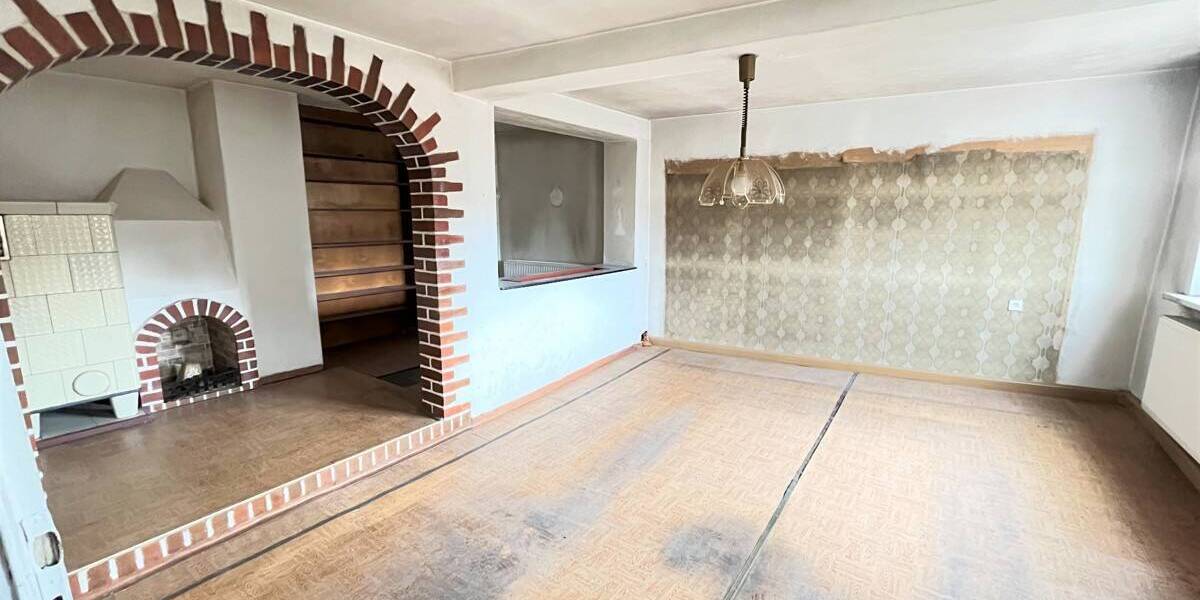 Einfamilienhaus Uhlstädt-Kirchhasel Uhlstädt - 6 Zimmer, 187 m&sup2;, 75.000&euro; | Angebot:25773115