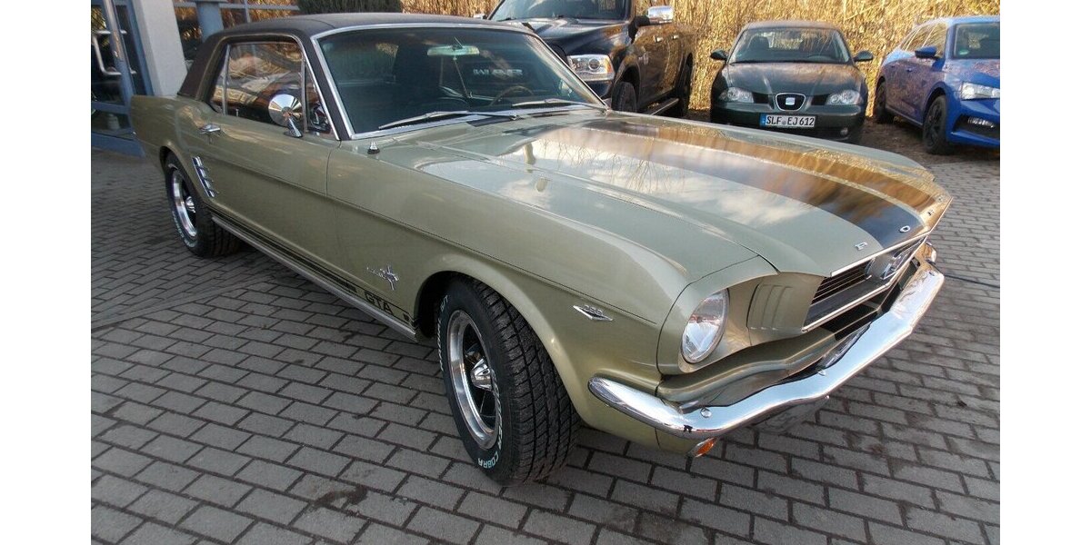 Ford Mustang V8 mit Wertgutachten 37.000 km 32.500 &euro; Rudolstadt 07407