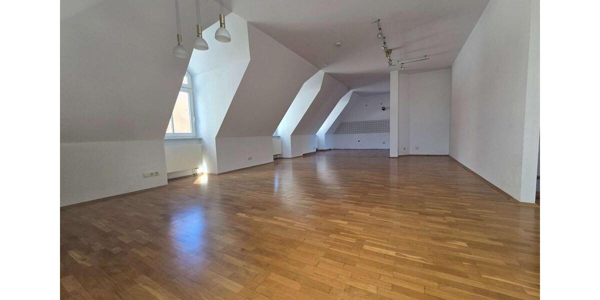 Etagenwohnung Erfurt - 2 Zimmer, 129 m&sup2;, 1.490&euro; | Angebot:24750428