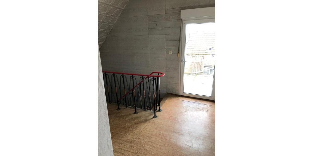 Einfamilienhaus Sömmerda - 7 Zimmer, 130 m&sup2;, 42.900&euro; | Angebot:25397514