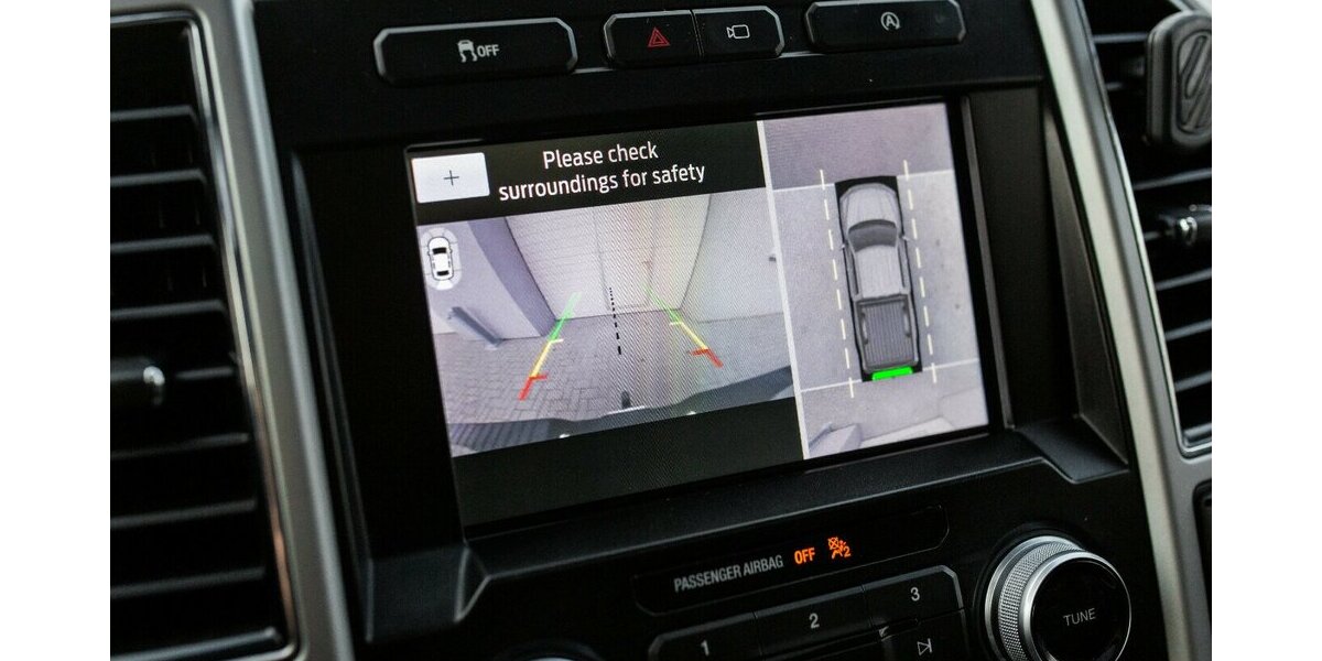 Ford F 150 5.0l V8 Lariat 4x4 53.000 km 49.990 &euro; Rudolstadt 07407