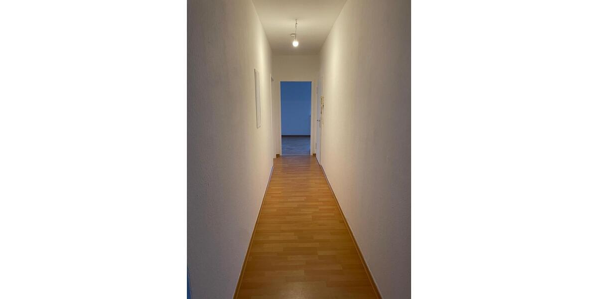 Etagenwohnung Apolda - 1 Zimmer, 80 m&sup2;, 595&euro; | Angebot:25886940