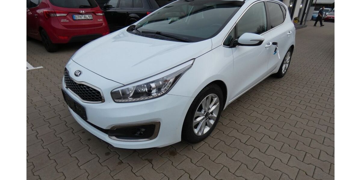 Kia ceed / Ceed 223.000 km 7.990 &euro; Erfurt 99087