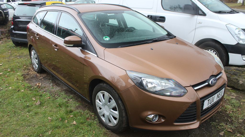 Ford Focus 182.000 km 5.450 &euro; Jena 07743