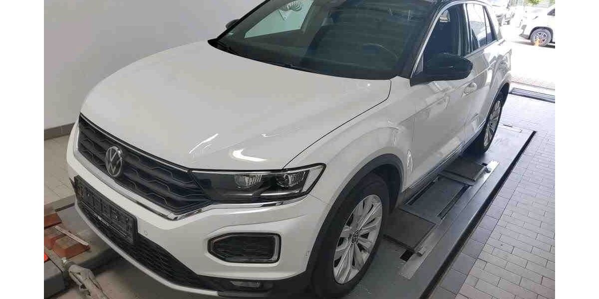 VW T-Roc 48.643 km 24.760 &euro; Sömmerda 99610