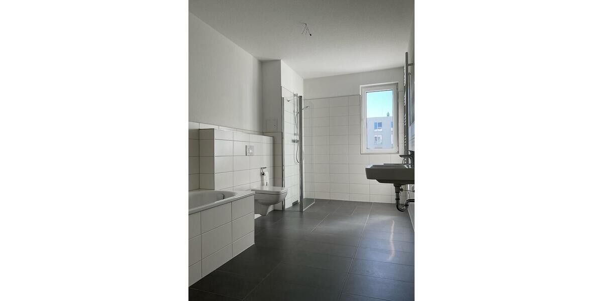 Etagenwohnung Bucha - 4 Zimmer, 114 m&sup2;, 1.339&euro; | Angebot:26618773